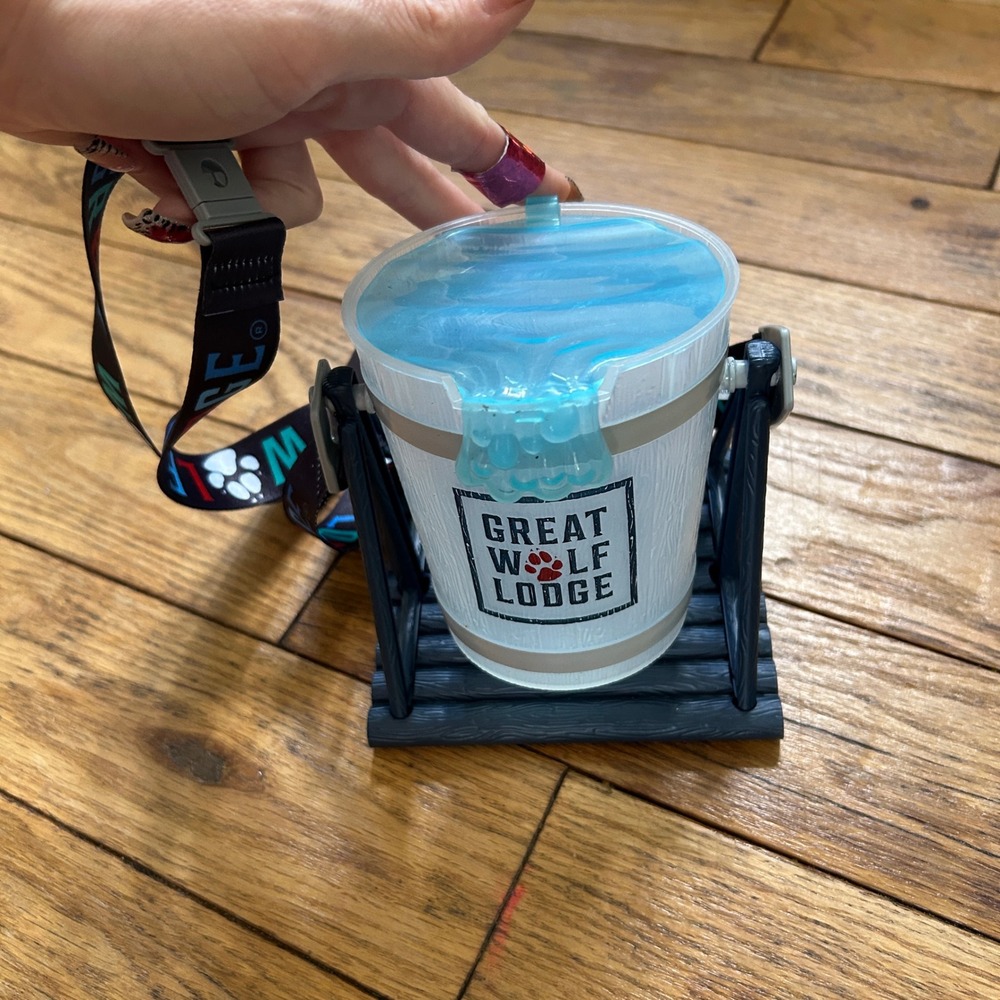 Great Wolf Lodge Tipping Bucket Souvenir Cup with Lanyard Blue Lid Collectible